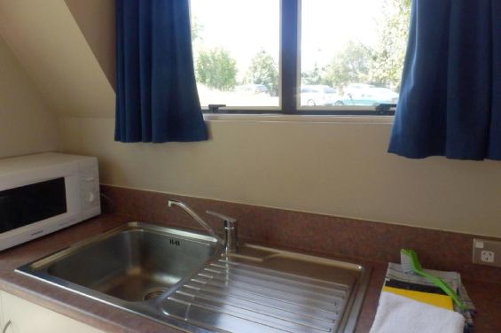 Bedsit Studio - kitchen