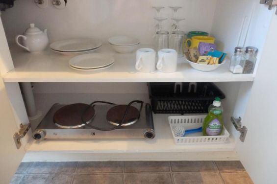 Bedsit Studio - kitchen