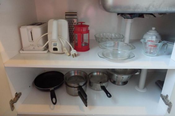 Bedsit Studio - kitchen