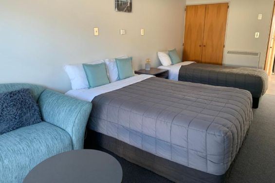 Ground Floor Studio - beds