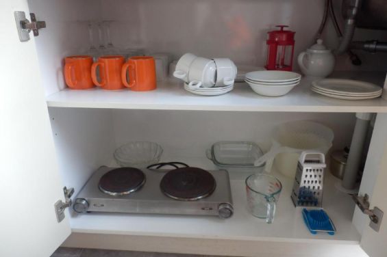 Ground Floor Studio - kitchen