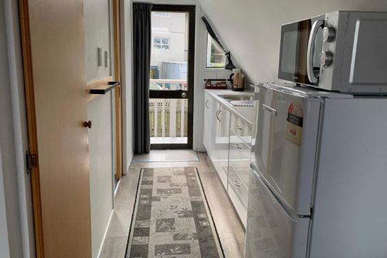 Studio with Mountain View - kitchen