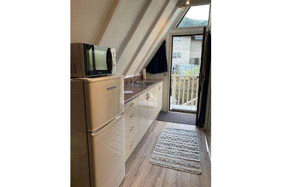 Studio with Mountain View - kitchen