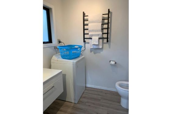 Family Studio - bathroom